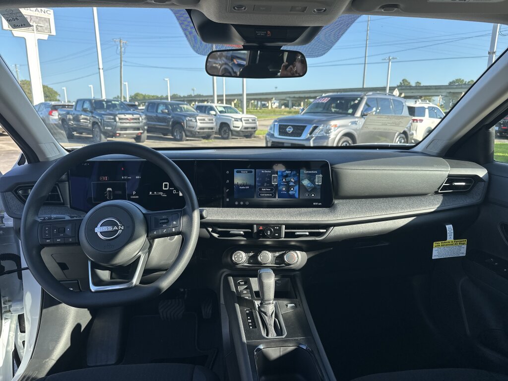 New 2027 Nissan Kicks S FWD image 11
