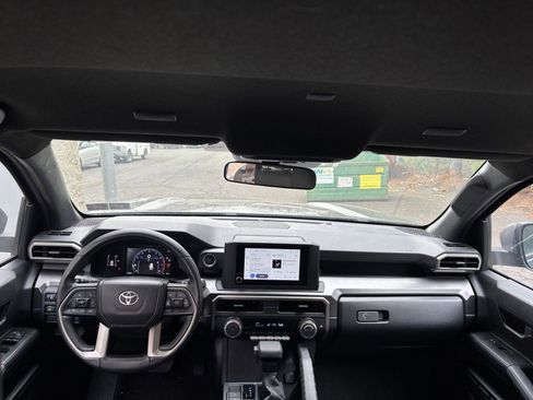 Used 2025 Toyota 4Runner SR5 image 33