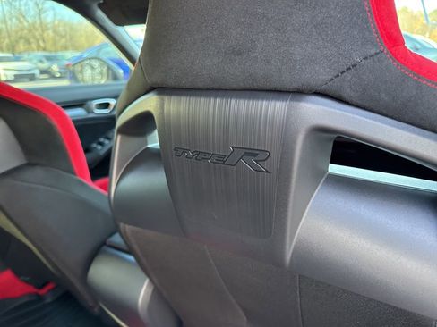 Used 2025 Honda Civic Type R image 14