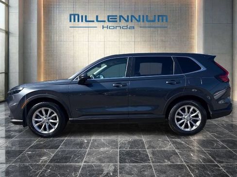 Used 2023 Honda CR-V EX-L image 2
