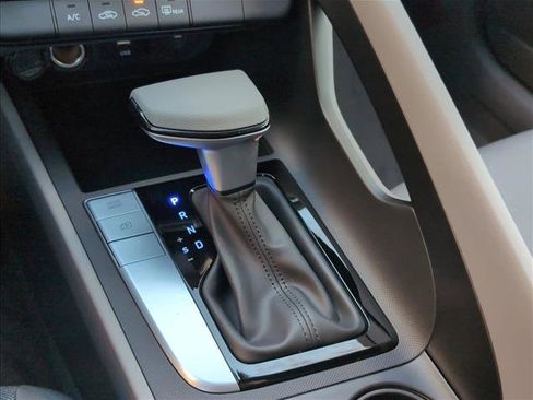 New 2026 Hyundai Elantra SE image 15