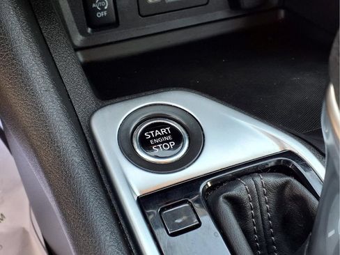 Used 2024 Nissan Sentra SV FWD image 12