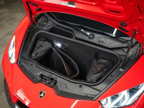 Used 2018 Lamborghini Huracan LP 580-2 RWD image 21