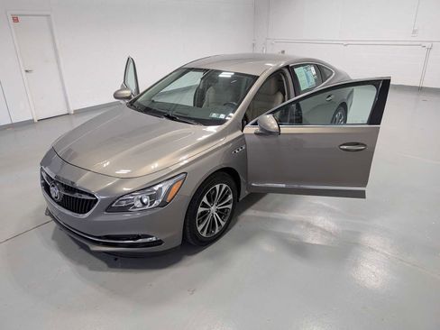 Used 2017 Buick LaCrosse Preferred image 16