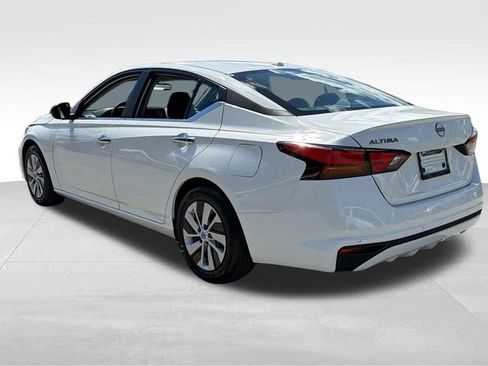 Certified 2025 Nissan Altima 2.5 S image 5