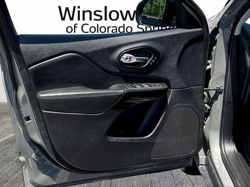 Used 2023 Jeep Cherokee Altitude Lux w/ Lux Elite Package AWD/4WD image 20