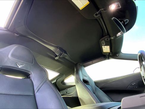 Used 2018 Chevrolet Corvette Grand Sport image 12