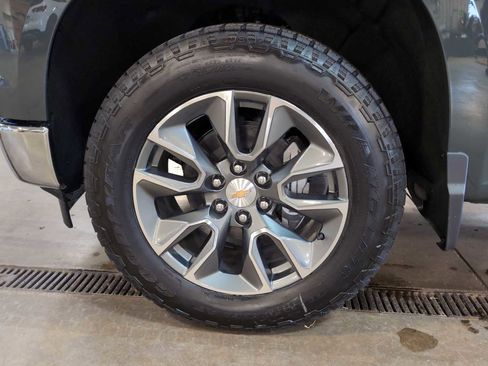 New 2026 Chevrolet Silverado 1500 LT AWD/4WD image 32
