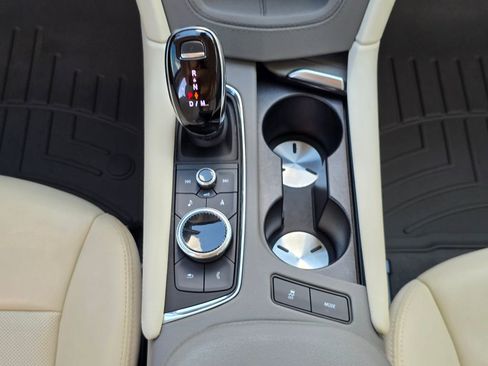 Used 2022 Cadillac XT5 Premium Luxury w/ Technology Package FWD image 27