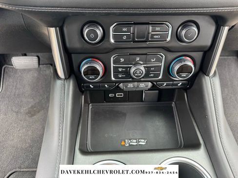Used 2024 Chevrolet Tahoe LT w/ LT Signature Package AWD/4WD image 33