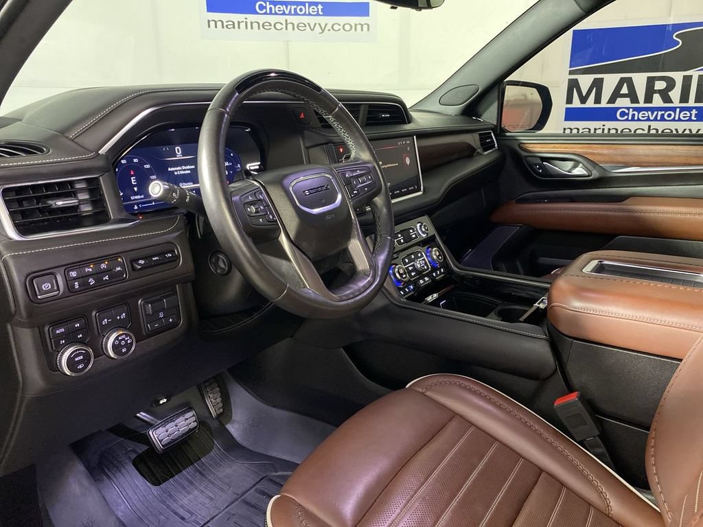 Used 2024 GMC Yukon Denali Ultimate AWD/4WD image 15