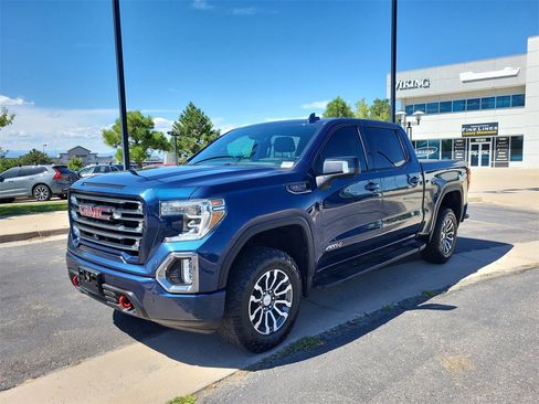 Used 2019 GMC Sierra 1500 AT4 w/ Off Road Performance Package image 9