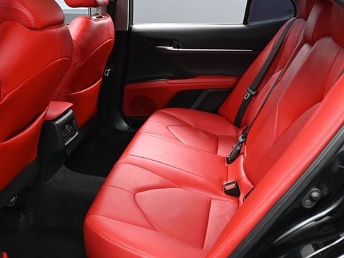 Used 2022 Toyota Camry XSE image 30