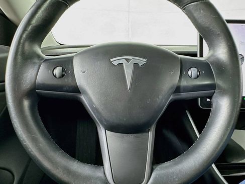 Used 2018 Tesla Model 3 Mid Range RWD image 44