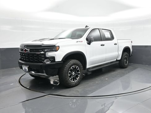Used 2025 Chevrolet Silverado 1500 ZR2 w/ Technology Package AWD/4WD image 1