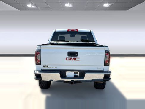 Used 2018 GMC Sierra 1500 SLT w/ SLT Premium Package AWD/4WD image 9