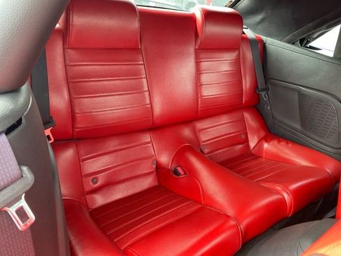 Used 2005 Ford Mustang GT RWD image 20