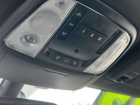 Used 2022 Dodge Durango R/T w/ Blacktop Package image 12