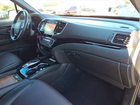 Used 2022 Honda Ridgeline Black Edition image 18