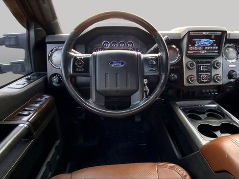 Used 2015 Ford F250 Platinum AWD/4WD image 5