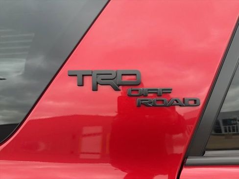 Certified 2024 Toyota 4Runner TRD Off-Road Premium image 9