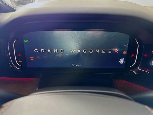 Used 2023 Jeep Grand Wagoneer Series III image 12