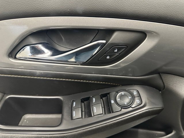 Used 2021 Chevrolet Traverse LT w/ LT Premium Package FWD image 24