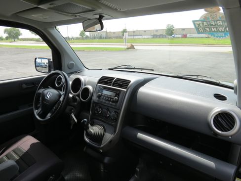 Used 2006 Honda Element EX image 30