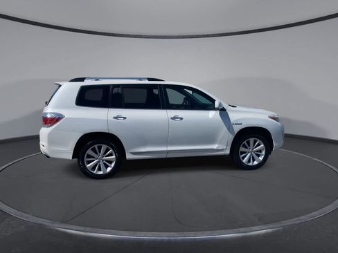 Used 2013 Toyota Highlander Limited AWD/4WD image 2