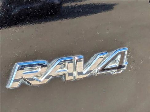 Used 2015 Toyota RAV4 XLE image 8