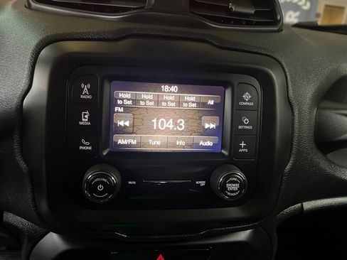 Used 2020 Jeep Renegade Sport image 16