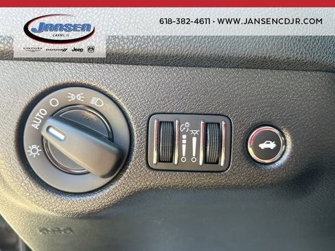 Used 2023 Dodge Charger SXT image 11