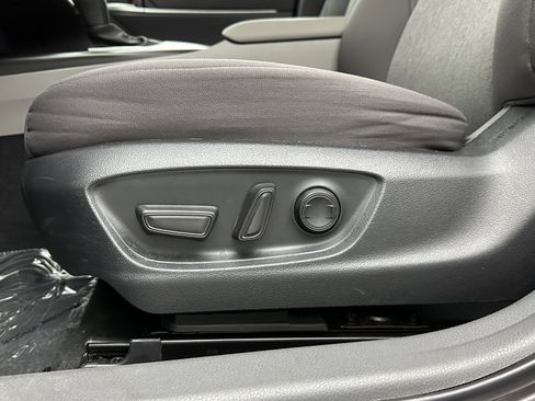 Used 2023 Toyota Camry LE image 11