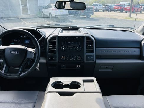 Used 2019 Ford F250 XL w/ Power Equipment Group image 15