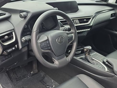 Used 2021 Lexus UX 250h w/ Accessory Package (Z1) AWD/4WD image 15