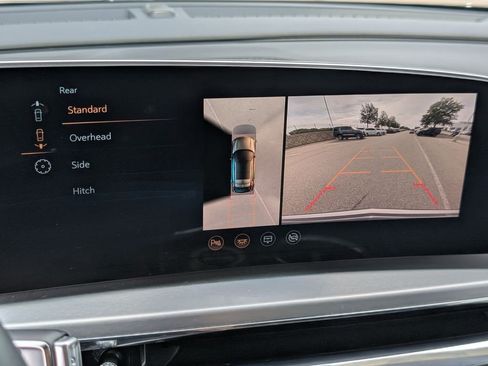 Certified 2024 Cadillac Lyriq Luxury AWD/4WD image 22
