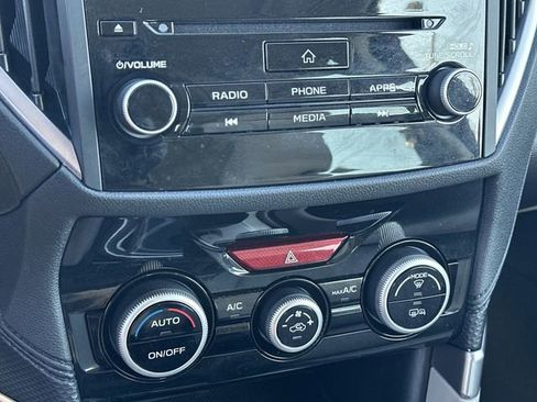 Used 2023 Subaru Forester Premium image 21