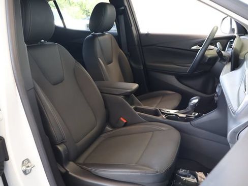 Used 2024 Buick Encore GX Preferred w/ Comfort Package FWD image 22