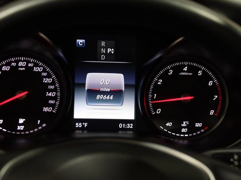 Used 2017 Mercedes-Benz C 300 4MATIC Sedan image 53