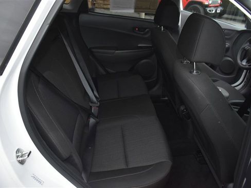 Used 2023 Hyundai Kona SEL AWD/4WD image 25
