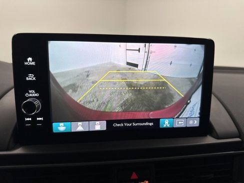 Certified 2025 Honda Pilot Touring image 37