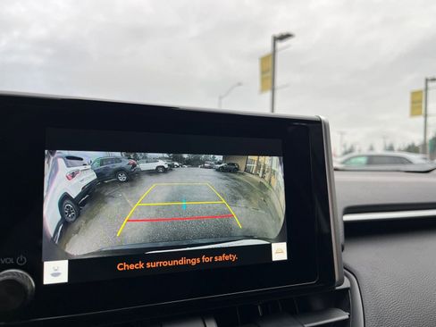 Used 2025 Toyota RAV4 LE image 17