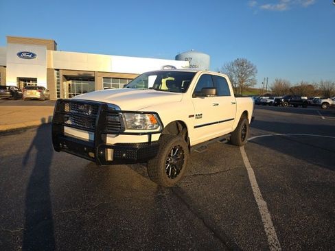 Used 2017 RAM 1500 Big Horn image 7