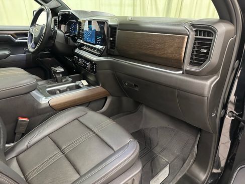 Certified 2024 Chevrolet Silverado 1500 High Country image 23