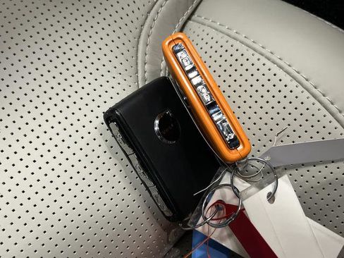 Used 2025 Volvo XC60 B5 Ultra w/ Protection Package Premier image 28