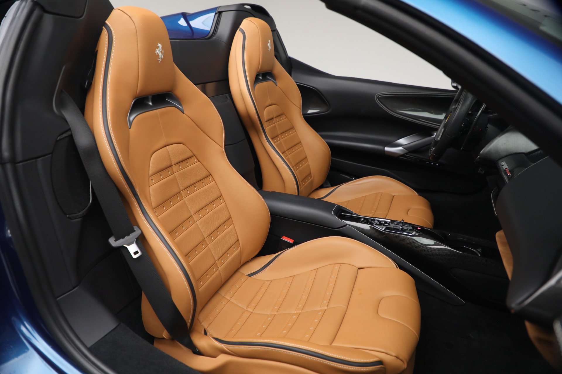 Used 2024 Ferrari SF90 Spider AWD/4WD image 17