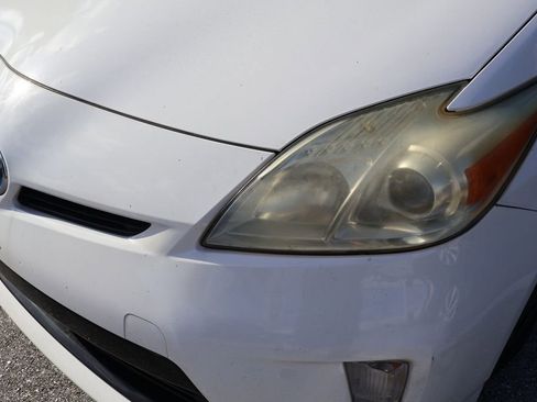Used 2014 Toyota Prius Three FWD image 3