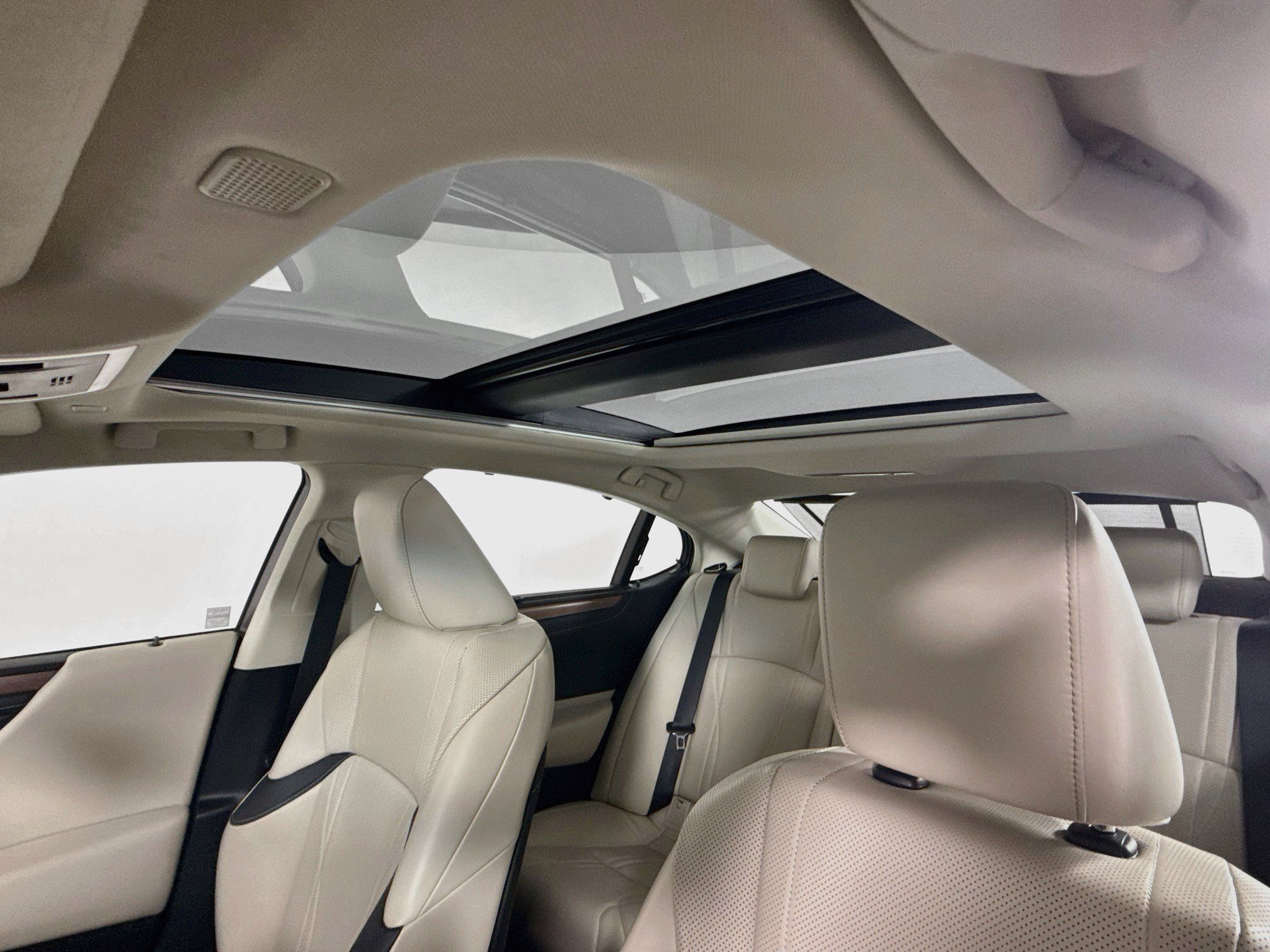 Certified 2025 Lexus ES 350 Ultra Luxury w/ Accessory Package (Z2) FWD image 14