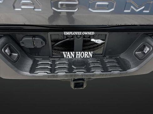 Used 2023 Toyota Tacoma SR5 w/ Technology Package image 32