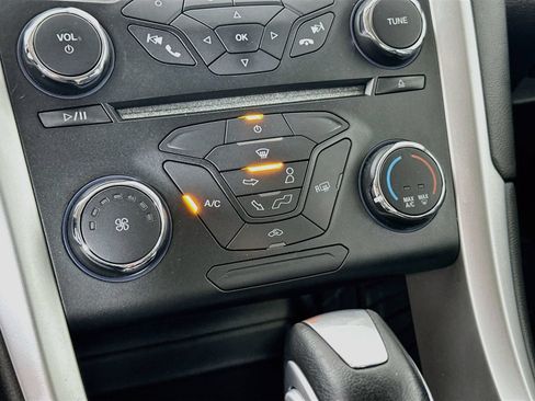 Used 2013 Ford Fusion SE FWD image 24